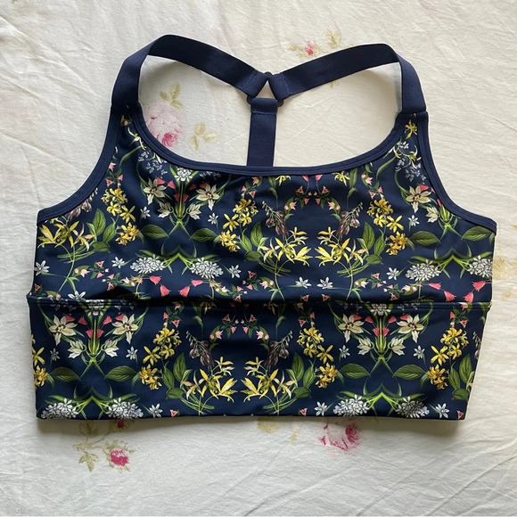ASOS 4505 Mid Impact Floral Sports Bra - Picture 8 of 11